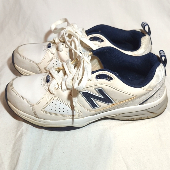 New Balance White and Navy Sneakers - Picture 4 of 8